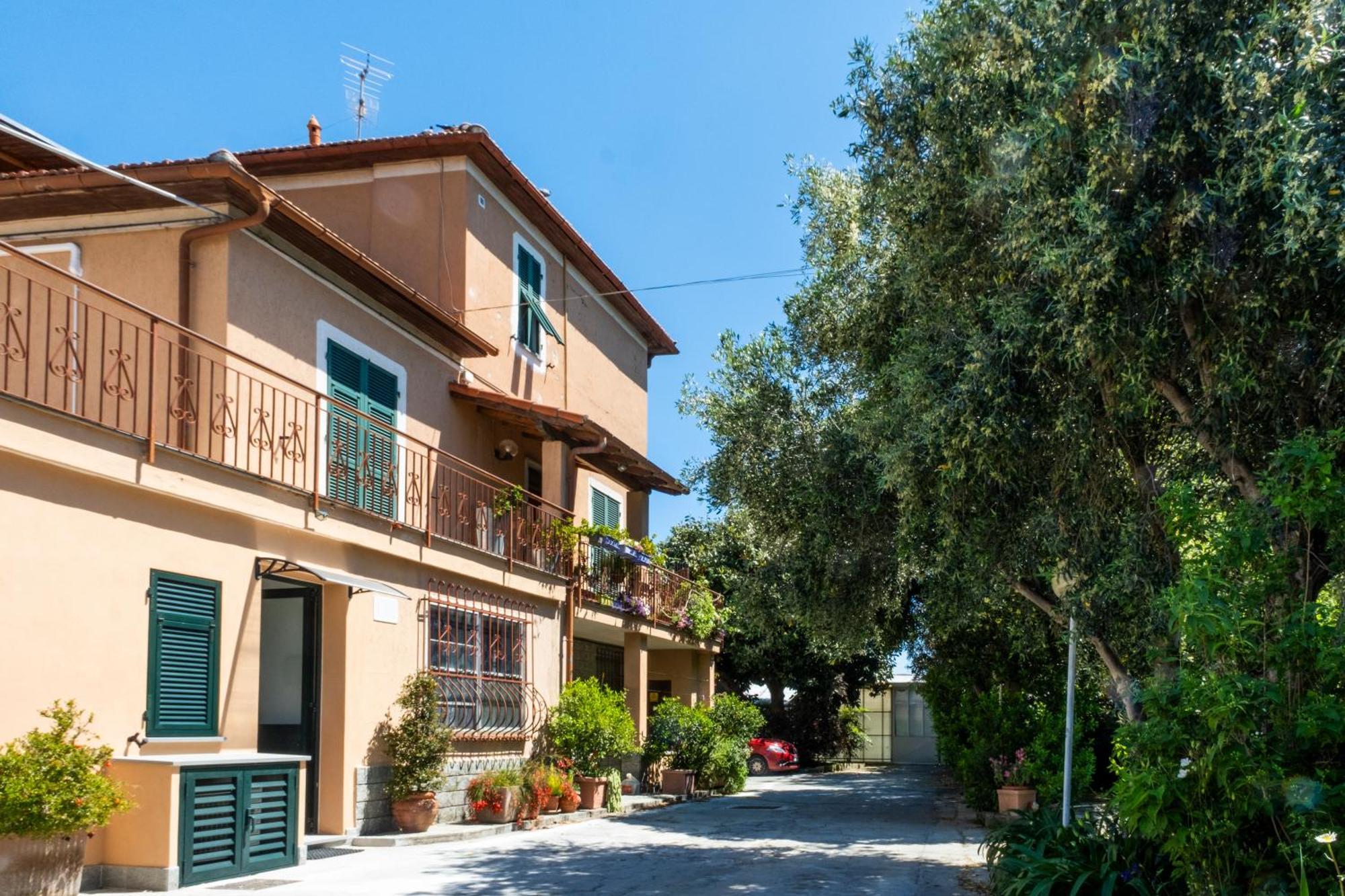 Agriturismo Giorgi Appartamenti In Riviera Ligure ألبينغا المظهر الخارجي الصورة